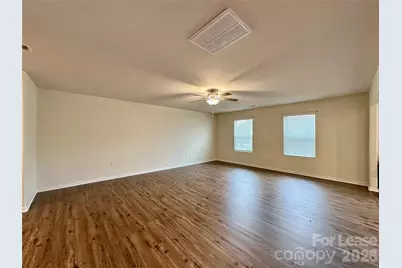 8128 Derby Woods Lane, Charlotte, NC 28214 - Photo 7