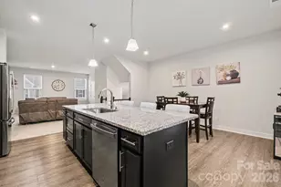 1305 Newell Towns Ln, Charlotte, NC 28262 - Photo 7