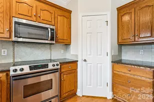 219 Falcon Ridge, Matthews, NC 28104 - Photo 17