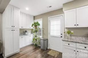 1223 Archdale Dr, Charlotte, NC 28217 - Photo 9