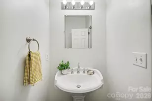 3839 Mountain Cove Dr, Charlotte, NC 28216 - Photo 21