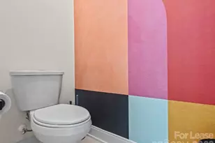 815 E 36th St, Charlotte, NC 28205 - Photo 23