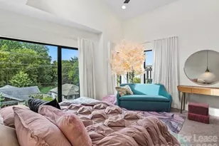 815 E 36th St, Charlotte, NC 28205 - Photo 13