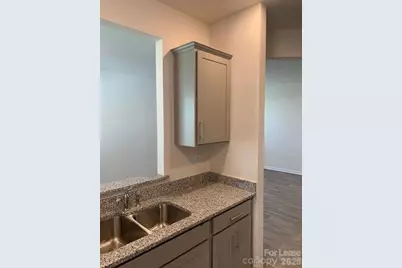 8028 Murray Branch Drive, Charlotte, NC 28216 - Photo 5