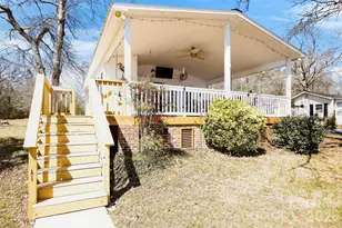 2466 Cottage Ln, Liberty Hill, SC 29074 - Photo 3