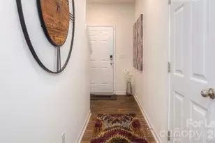 6006 Guildford Hill Ln, Charlotte, NC 28215 - Photo 3