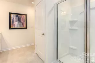 6006 Guildford Hill Ln, Charlotte, NC 28215 - Photo 17