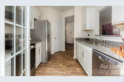 6006 Guildford Hill Lane, Charlotte, NC 28215 - Photo 11