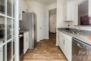 6006 Guildford Hill Ln, Charlotte, NC 28215 - Photo 11