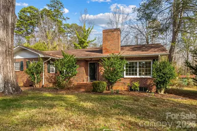 121 33rd Avenue NE, Hickory, NC 28601 - Photo 3