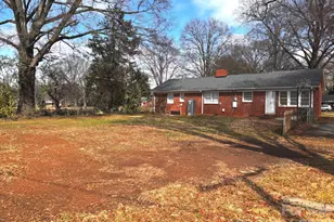 711 Yuma St, Charlotte, NC 28213 - Photo 3