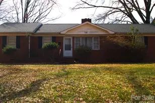 711 Yuma St, Charlotte, NC 28213 - Photo 1