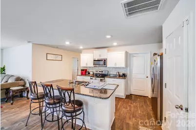 3173 Green Apple Drive, Dallas, NC 28034 - Photo 7