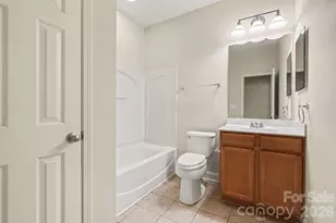 10926 Kinnairds St, Charlotte, NC 28278 - Photo 9