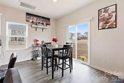 5330 Upton Place, Charlotte, NC 28215 - Photo 11