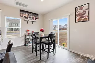 5330 Upton Pl, Charlotte, NC 28215 - Photo 11