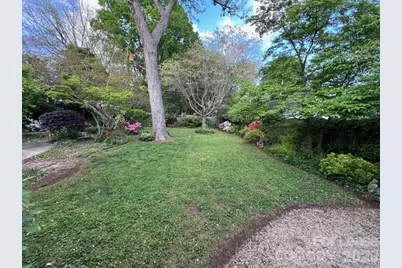 337 Melbourne Court, Charlotte, NC 28209 - Photo 35