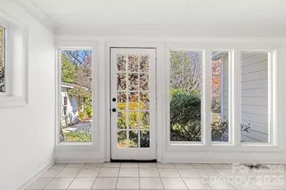 337 Melbourne Court, Charlotte, NC 28209 - Photo 33