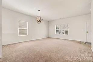 1061 Regal Manor Ln, Fort Mill, SC 29715 - Photo 5