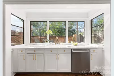 236 Perrin Place, Charlotte, NC 28207 - Photo 13