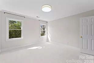 236 Perrin Pl, Charlotte, NC 28207 - Photo 25