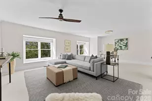 236 Perrin Pl, Charlotte, NC 28207 - Photo 29