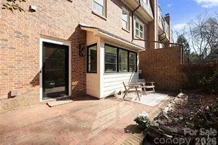 236 Perrin Pl, Charlotte, NC 28207 - Photo 33