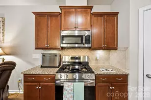 3270 Yarmouth Ln, Gastonia, NC 28056 - Photo 9