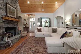 674 Soquili Dr, Brevard, NC 28712 - Photo 9