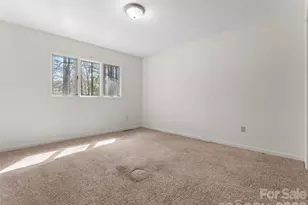 205 Deerpath Ln, Hendersonville, NC 28739 - Photo 33