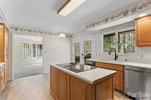 205 Deerpath Ln, Hendersonville, NC 28739 - Photo 17