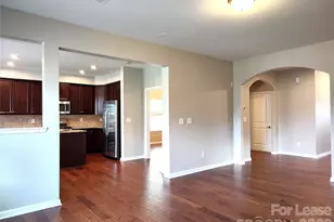 4122 Audubon Pk Dr, Charlotte, NC 28217 - Photo 7