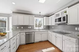 10116 Compton Ln, Huntersville, NC 28078 - Photo 9