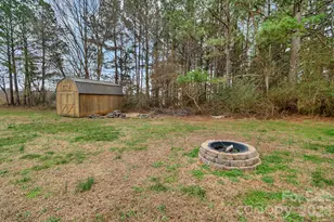 104 Fallston Heights Dr, Lawndale, NC 28090 - Photo 27