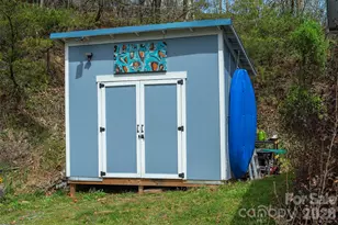 1274 Little Pine Rd, Marshall, NC 28753 - Photo 23