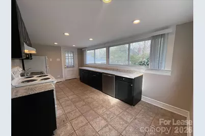 611 E Cannon Avenue, Albemarle, NC 28001 - Photo 7