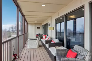 1601 Fleetwood Plaza, Hendersonville, NC 28739 - Photo 43