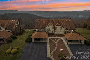 1601 Fleetwood Plaza, Hendersonville, NC 28739 - Photo 1