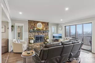 1601 Fleetwood Plaza, Hendersonville, NC 28739 - Photo 7