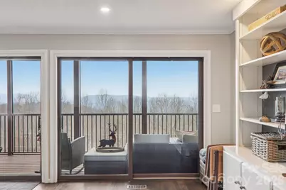 1601 Fleetwood Plaza, Hendersonville, NC 28739 - Photo 11