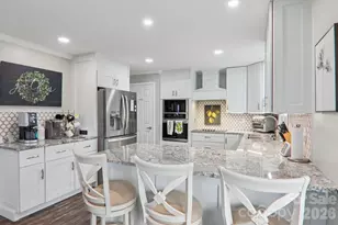 1601 Fleetwood Plaza, Hendersonville, NC 28739 - Photo 19