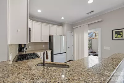 5916 Carrollton Lane, Charlotte, NC 28210 - Photo 9