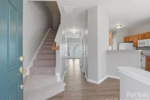 7111 Flying Scotsman Dr, Charlotte, NC 28213 - Photo 5