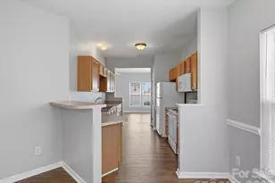 7111 Flying Scotsman Dr, Charlotte, NC 28213 - Photo 9