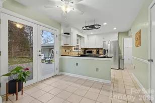 7729 Surreywood Pl, Charlotte, NC 28270 - Photo 23