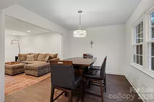 7729 Surreywood Pl, Charlotte, NC 28270 - Photo 19