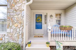 737 Woodbine Rd, Waynesville, NC 28785 - Photo 3