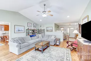 737 Woodbine Rd, Waynesville, NC 28785 - Photo 7