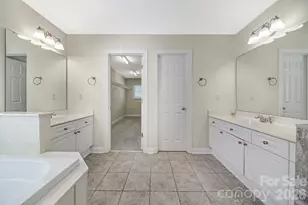 9025 Cambridge Green Dr, Charlotte, NC 28277 - Photo 33