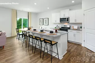 6526 Barcelona Wy, Charlotte, NC 28214 - Photo 5